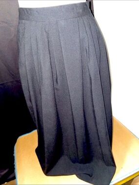 Women’s VINTAGE REQUIREMENTS Sz 10 Pleated MIDI SKIRT MADE IN USA Elastic Waist
